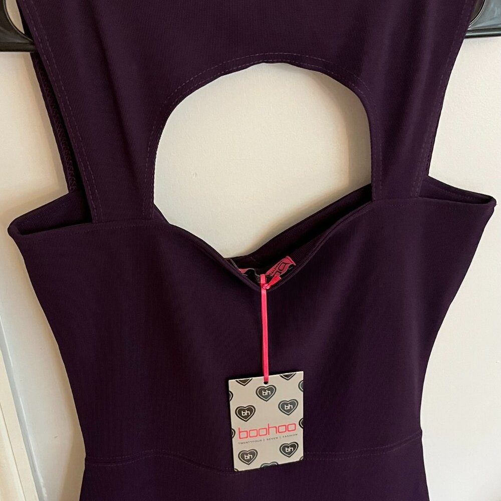 Bodycon dark purple Boohoo dress in US size 6